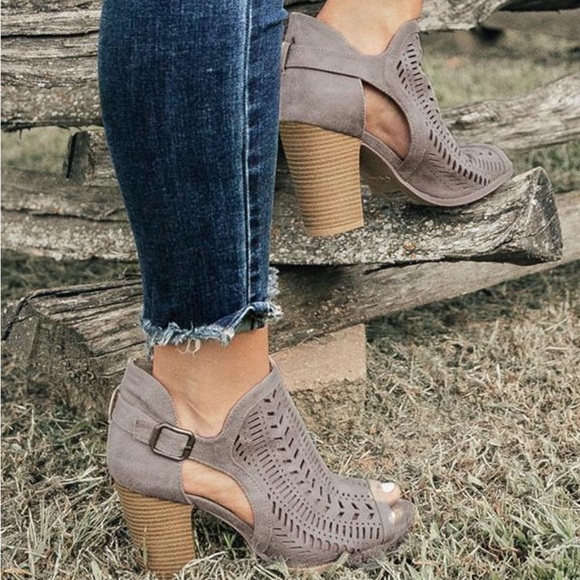 Gray Laser Cut Peep Toe booties - Picture 2 of 4